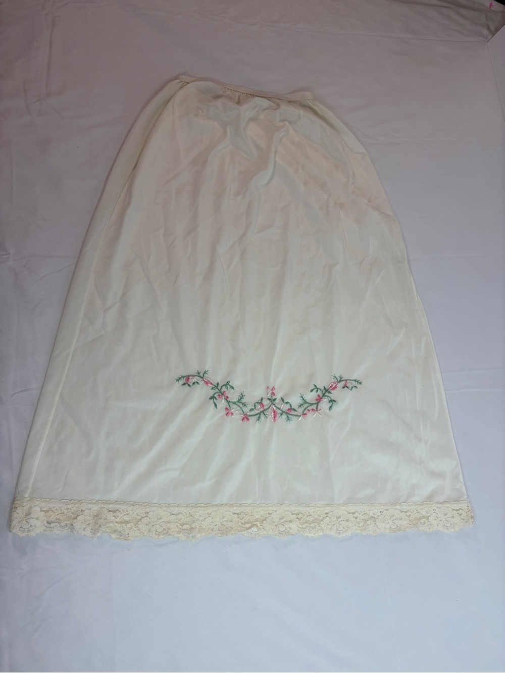 Vintage Half Waist Slip Ivory Pink Flowers Embroidery Lingerie Cottagecore